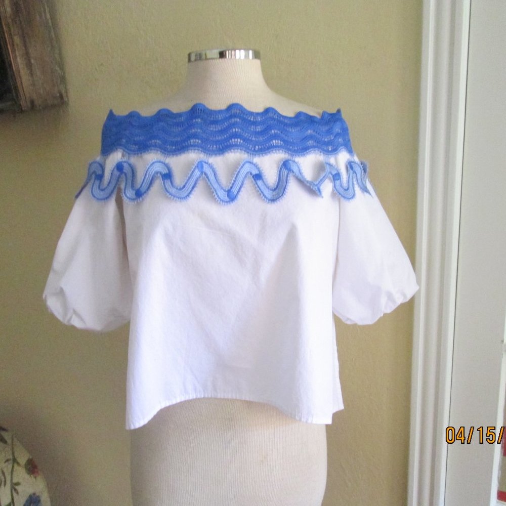 White Blue Peasant Boho Top Few Moda S M Baby Doll